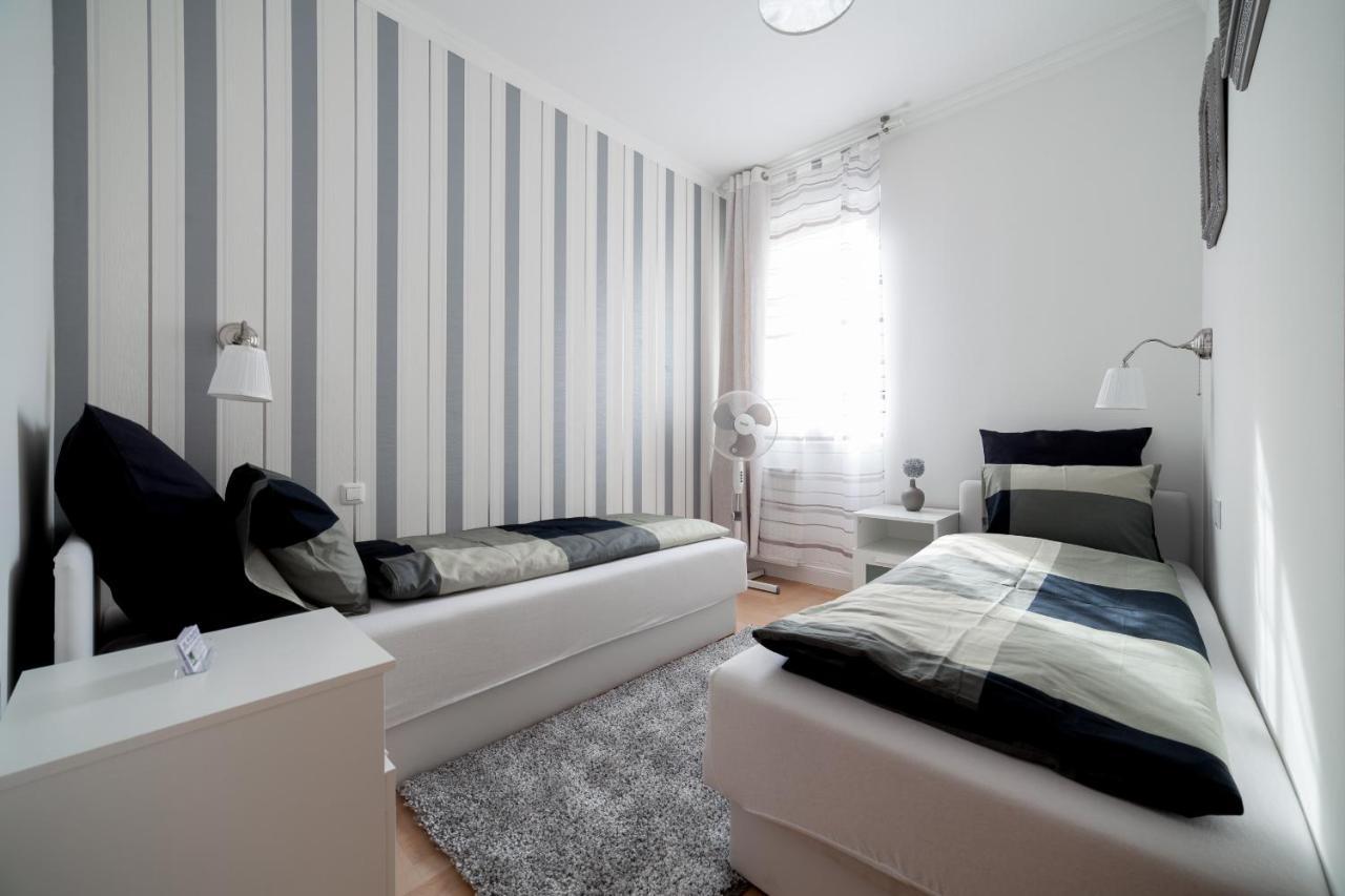 Gde Hollo Apartments Budapeste Exterior foto