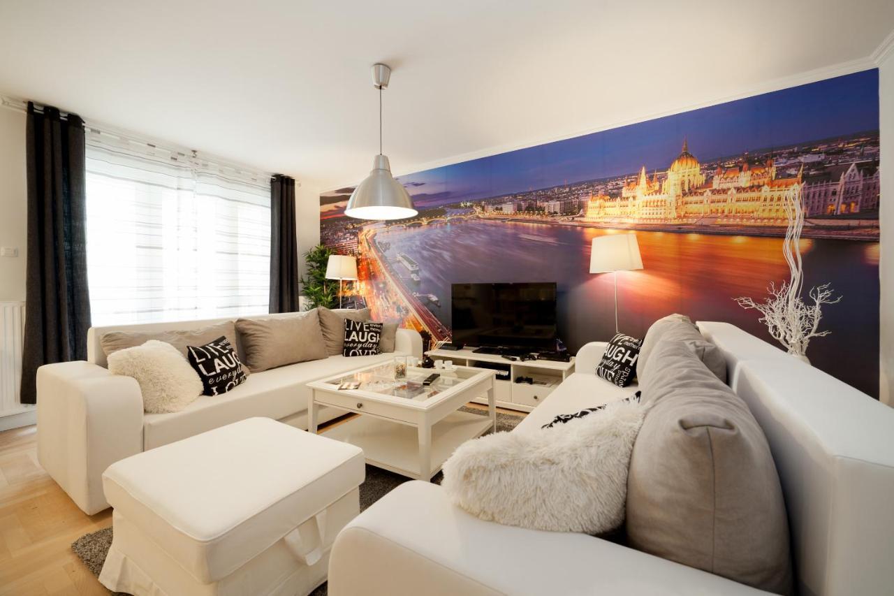 Gde Hollo Apartments Budapeste Exterior foto